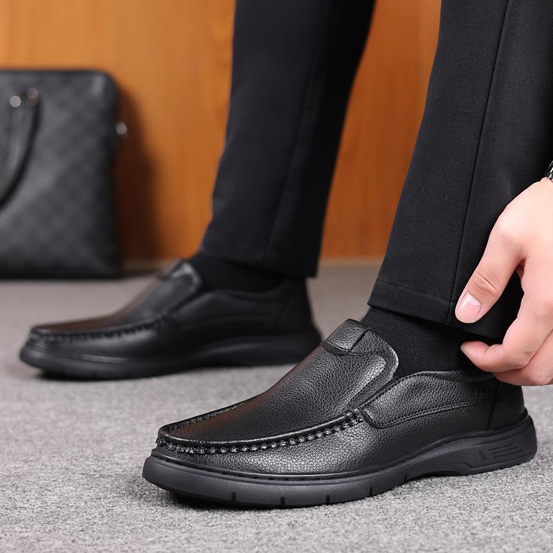 Soft Leather Soft Sole Men's Business Casual Leather Shoes Men's Fashion Breathable Shoes Hundred Towers One Pedal Foot Cover Casual Single Leather S