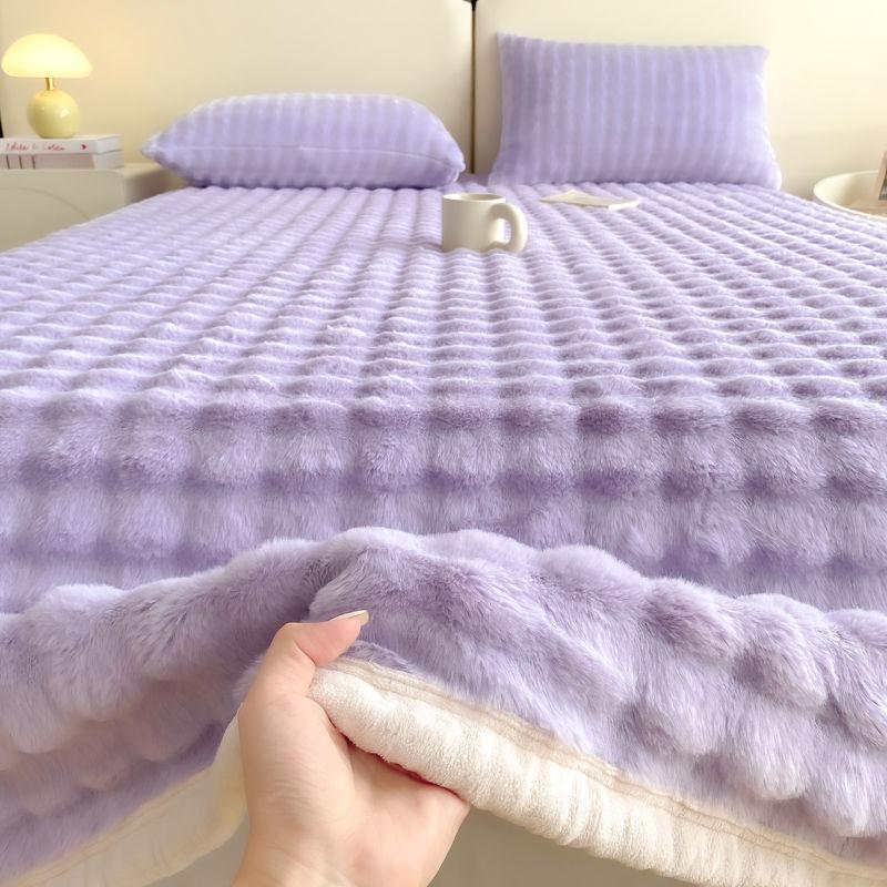 Super Soft Throw Blanket Lavender Premium Silky Flannel Fleece 3D Clouds Stylish Jacquard Lightweight Bed Blanket All Season Use
