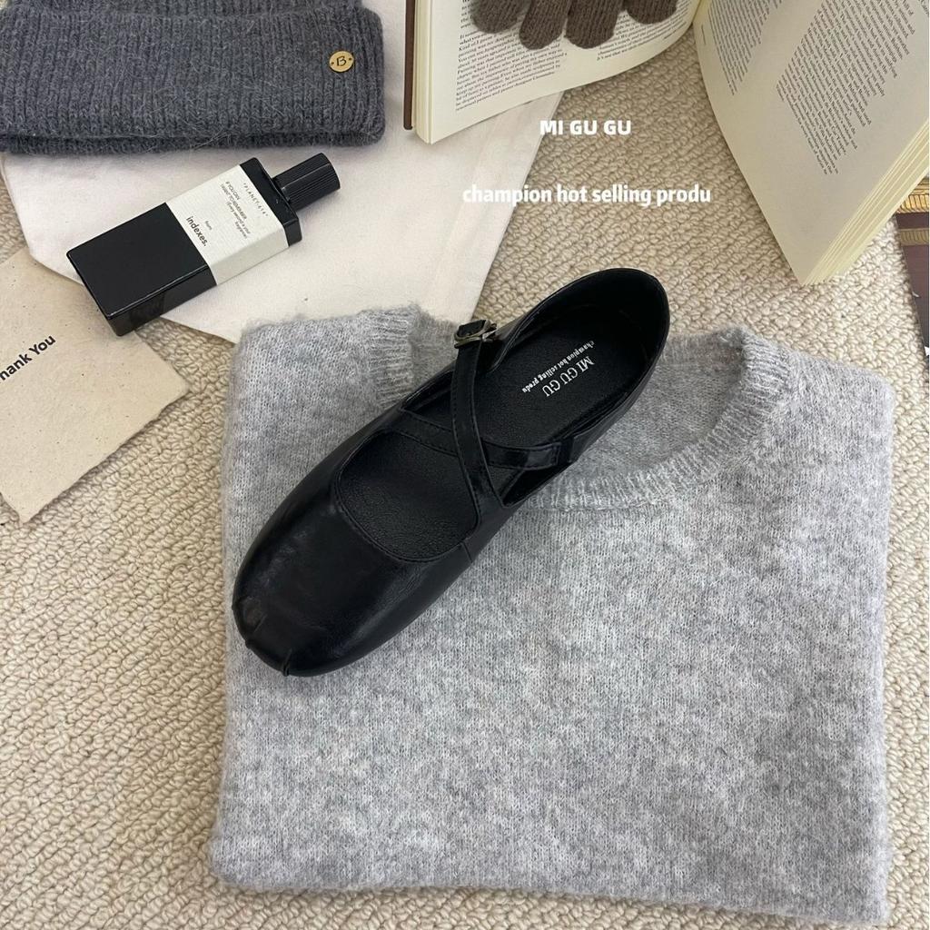2025 Winter New Round Head Suede Soft Sole Soft Sole Versatile Doudou Cross Word with Commuter Women's Shoes