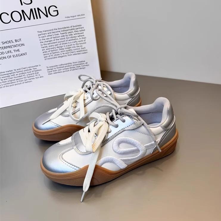 Niche Design Red Moral Training Shoes Women's Early Spring 2025 New Fashion Embroidery Platform Casual Sports Board Shoes