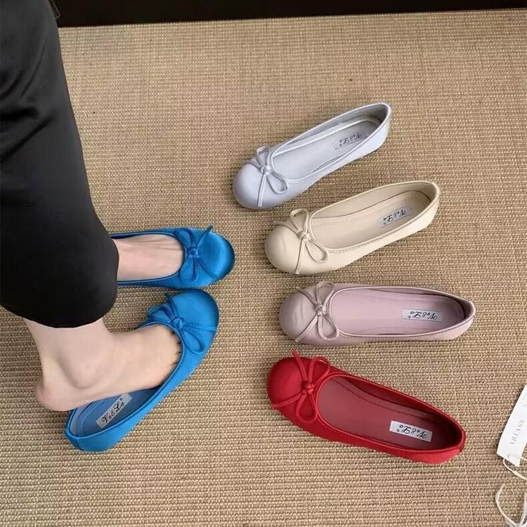 Shoes Flat-soled One-pedal Women's Face Round Head 2025 Grandma Spring Soft-soled Ballet Single Shoes New Satin