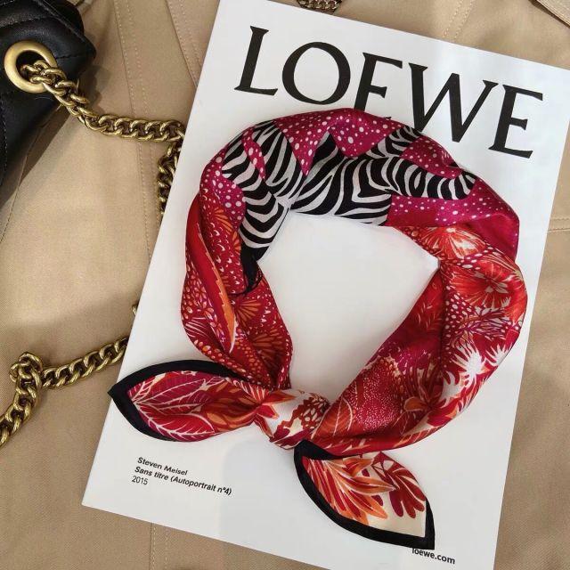 Шарф женский квадратный головной убор бандана маленькая горловина хиджаб леди девушка 100 % чистый шелк шарфы пляжные шали накидки фуляр