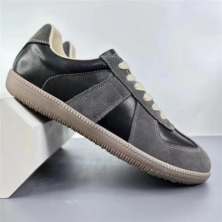 Men's Shoes Autumn 2025 New Casual Board Shoes Boys Little White Shoes German Training Shoes Retro Leather German Training Shoes Men