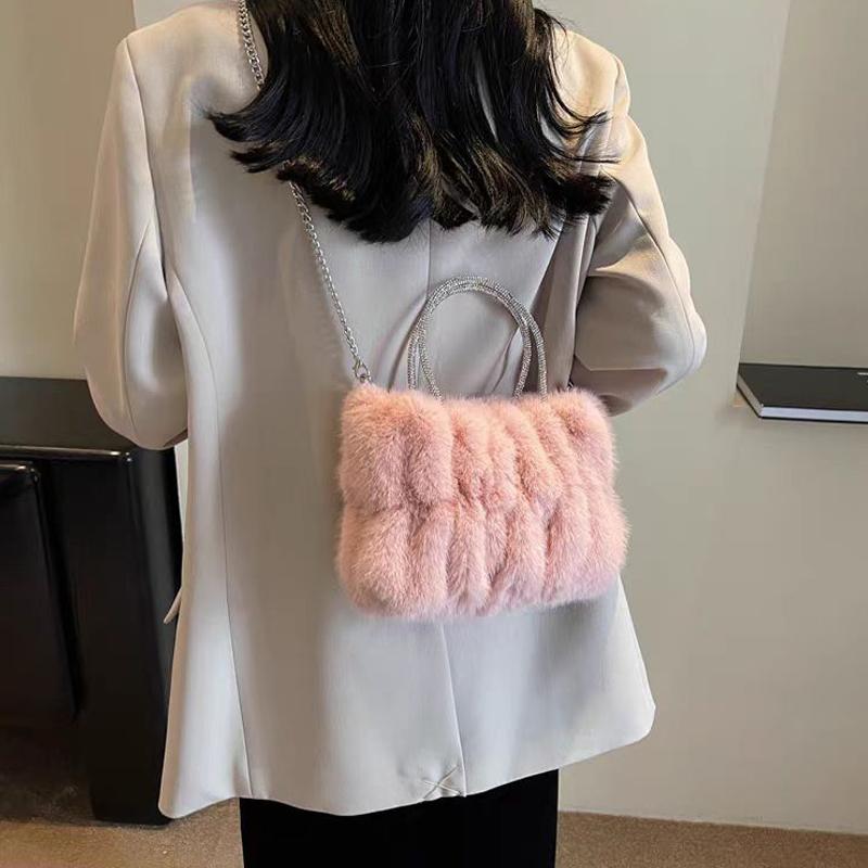 Fashion Plush Top-Handle Bags Women's Shoulder Bags Solid Color Chain Versatile Purse and Handbag Soft Simple Crossbody Bags MIT