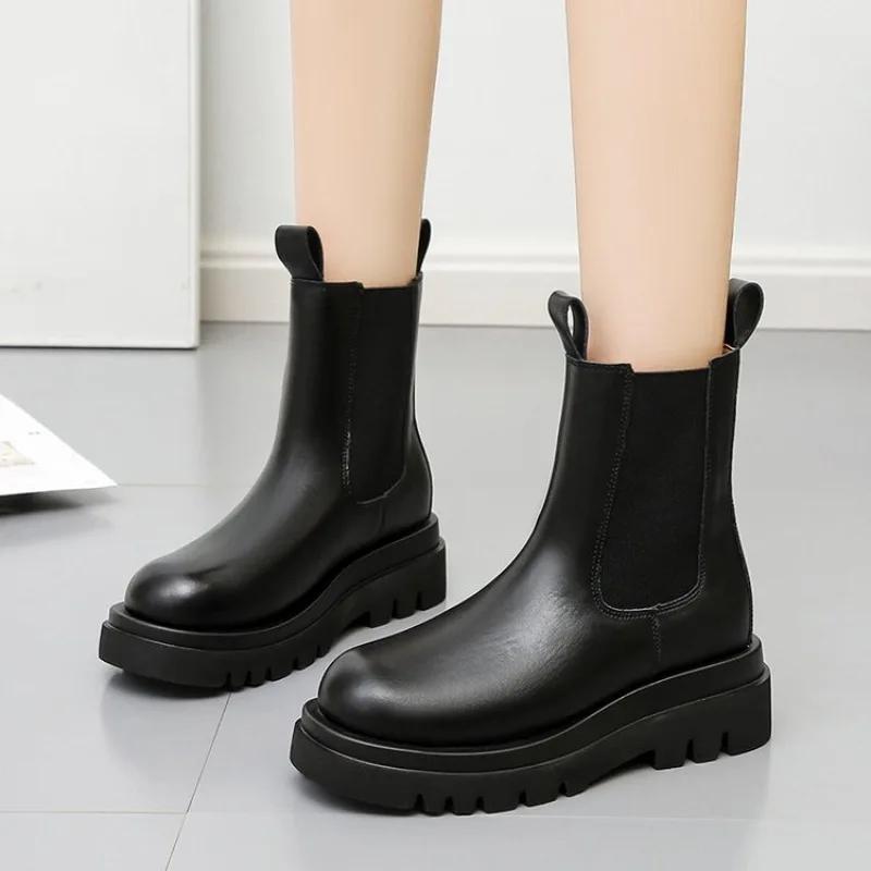 Women's Platform Boots Fashion Mid Calf Boots New Casual Leather Boots for Women Winter Plush Warm Ankle Boot Black Chelsea Boot