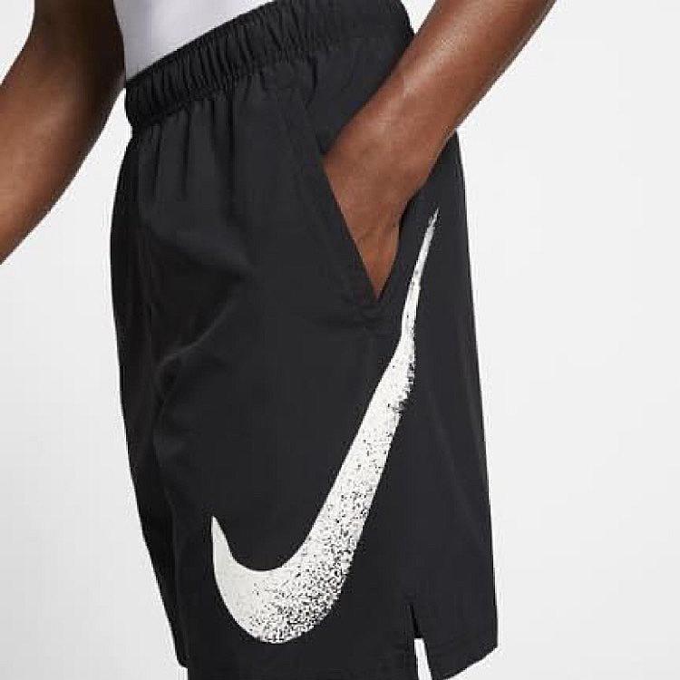 Nike Large Swoosh Sports Shorts Men Shorts Black CN9755-010