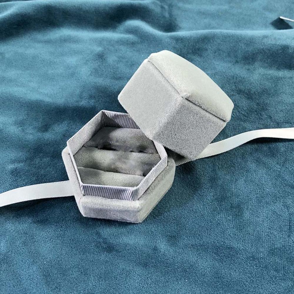 Three-dimensional Hexagonal Jewelry Box Velvet Ring Display Case Flocking Ring Box  Party