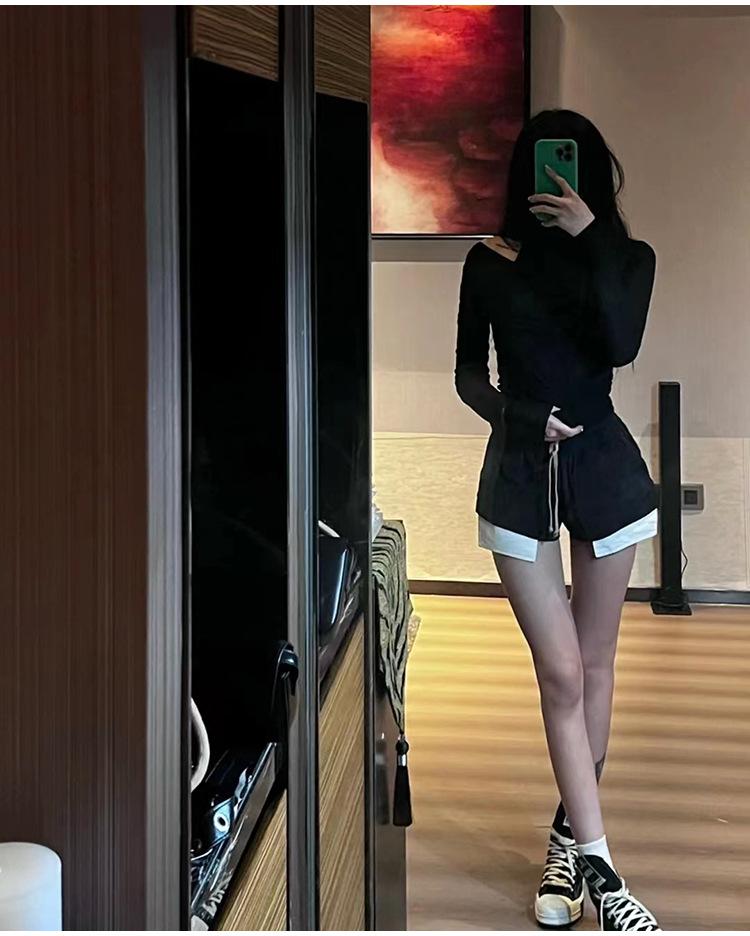 SUBHUMAN Women's Flowy High-Waisted Black Wide-Leg Pants - Literary Style, Commuting, Age-Reducing.