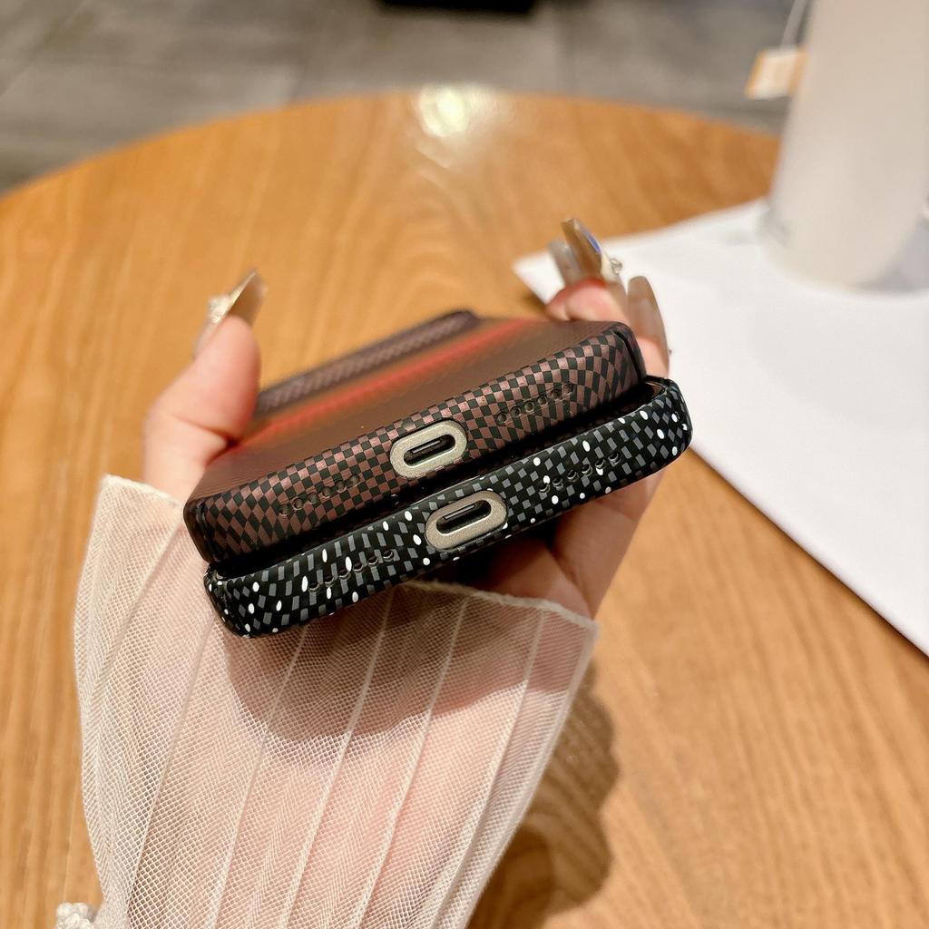 Magnetic Carbon Fiber Frosted Case for iPhone 17 Pro Max