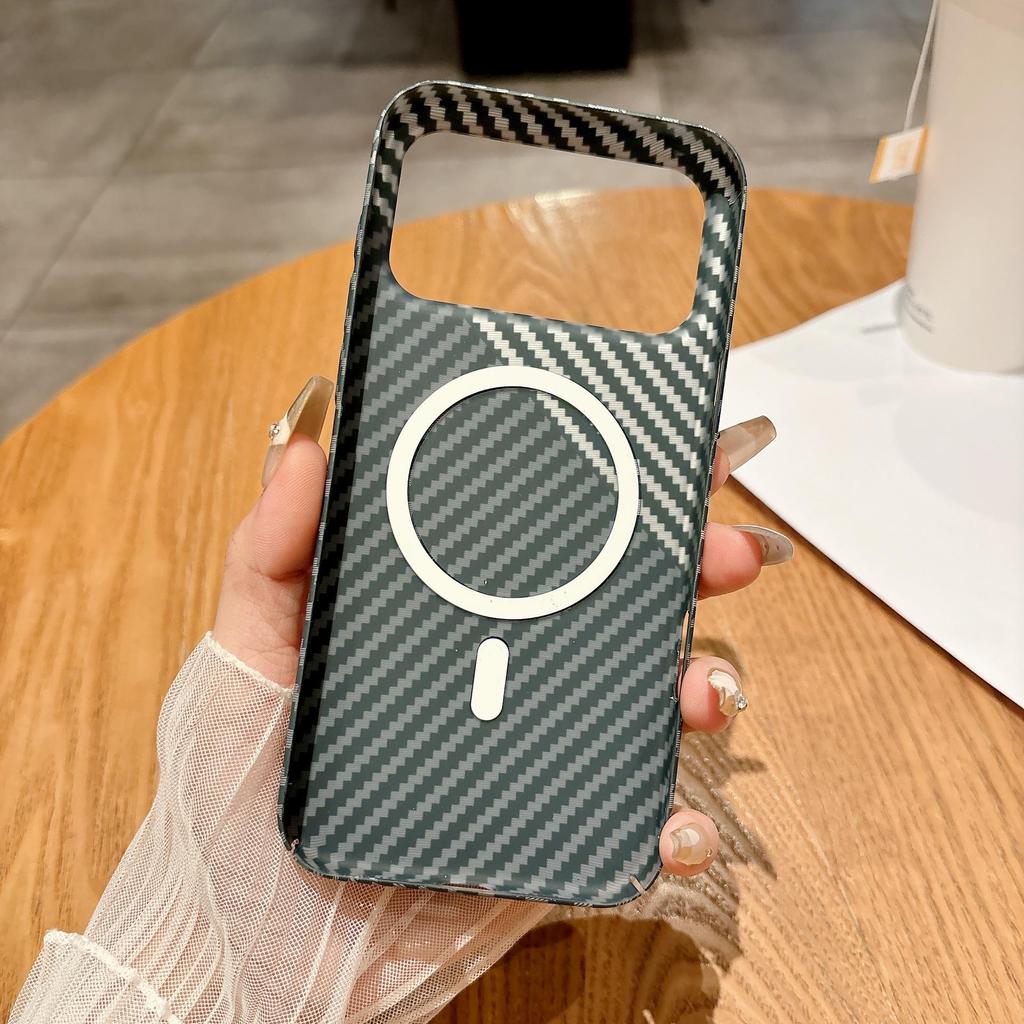 Magnetic Carbon Fiber Frosted Case for iPhone 17 Pro Max
