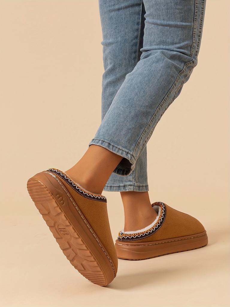 Winter Indoor And Outdoor Solid Color Thick-soled Non-slip Lightweight Warm Ladies Slippers