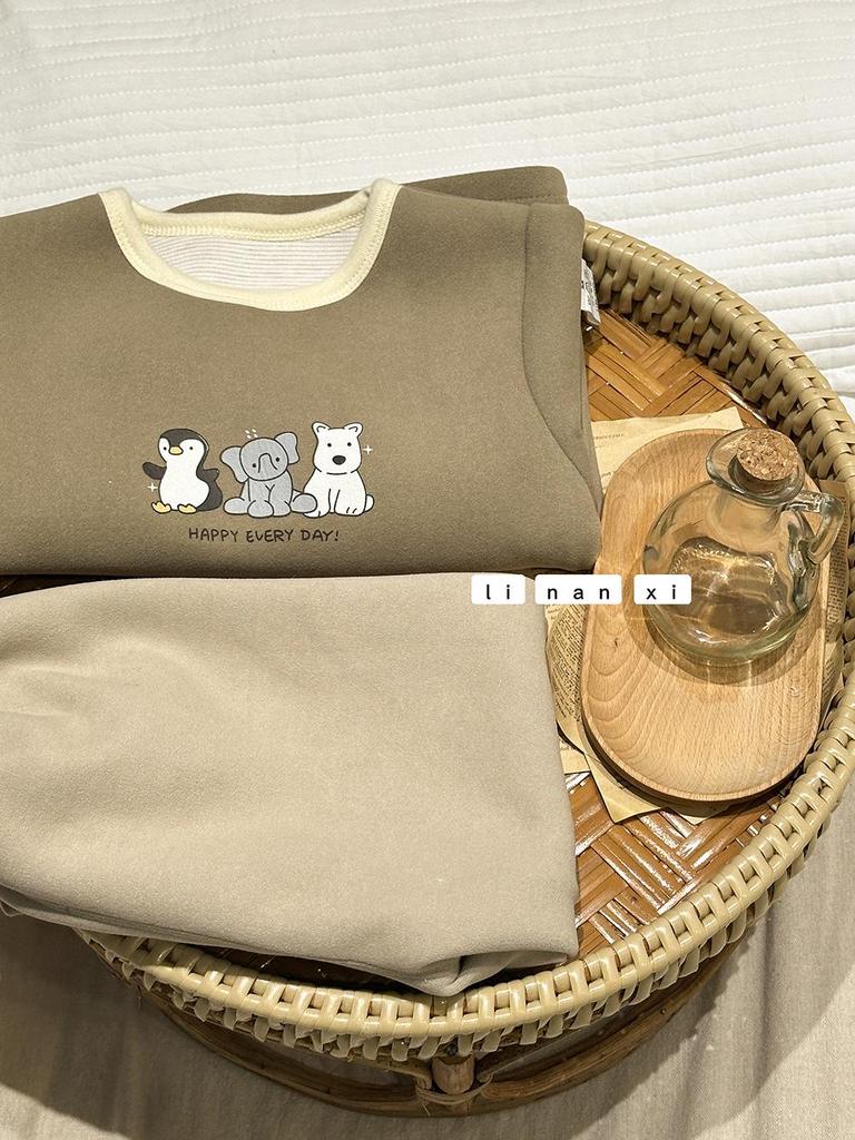 Kids' Cartoon Velvet Silk Wool Home Wear Set - Top and Pants