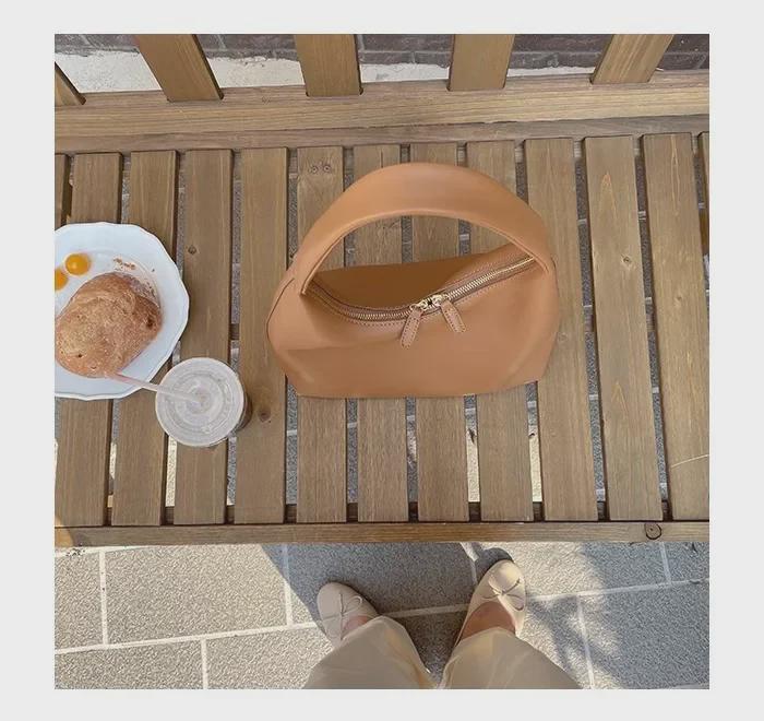 Korean-Style Soft Leather Milk Tea Dumpling Bag: Retro Shoulder & Versatile Handheld Design