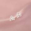 Three Flower Stud Earrings Female Simple Girl Heart Gentle Flower Cluster Earrings Screw Buckle Mini Small Flower Earrings