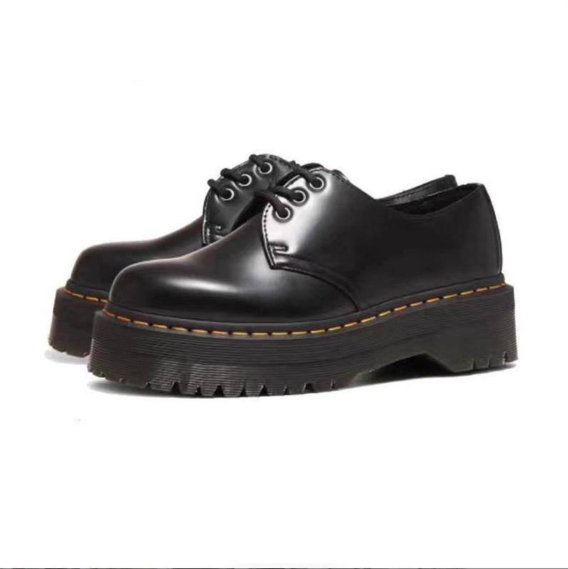 The Same Platform Heightening Shoes, the New Retro British Style Small Leather Shoes In the Autumn of 2025, and Women's Lace-up Martin Boots.