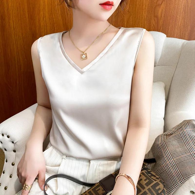 Women's Spring and Summer Solid Color V-neck Loose Casual Camisole Undershirt Sleeveless Satin Bottoming Tops