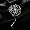 Grand and Romantic Dandelion Corsage, High-end Feminine Pearl Snowflake Brooch, Niche Design Sense Brooch