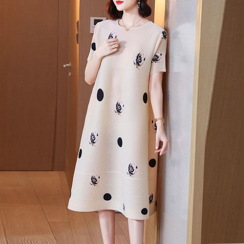 New Pleated Printed Loose Short Sleeved Mid Length Skirt, Summer Thin Style, Fashionable, Simple Dress