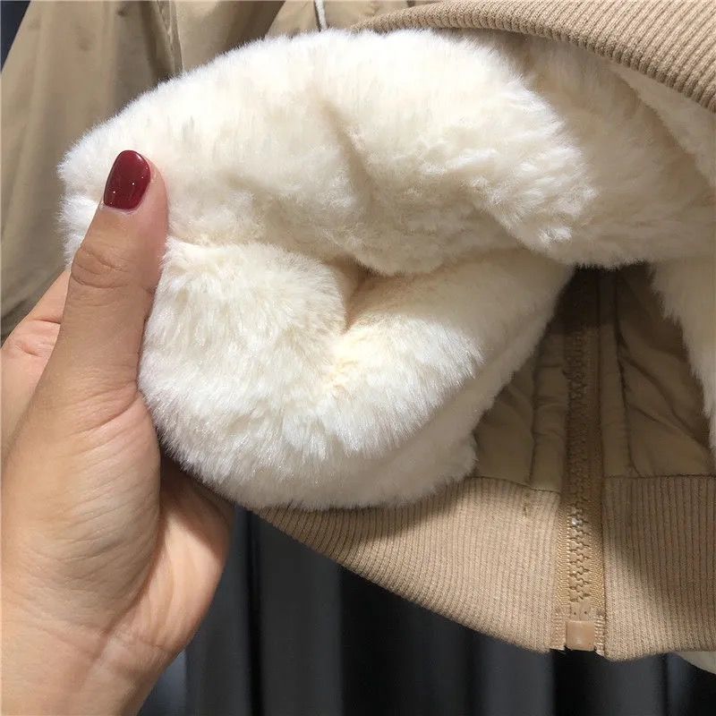 Boys' Autumn and Winter Suit 2022 New Children's Westernized Baby Plush Thickened Warm Two-piece Suit