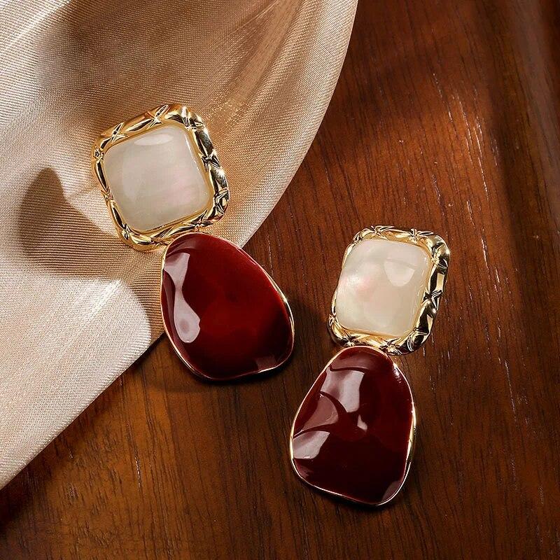 New Vintage Red Love Heart Earrings For Women Trendy Charm Dangle Drop Earrings Female Exquisite Fashion Jewelry Christmas Gifts