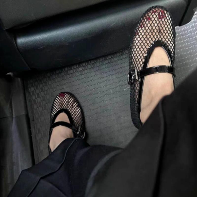 Women's Flat Shoes Autumn New Round Head Hollowed Mesh One Line Buckle Round Head Shallow Mouth Mary Jane Shoes