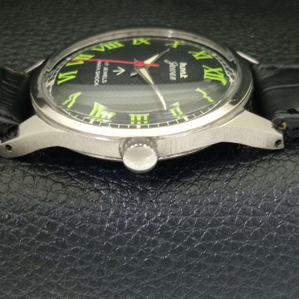 VINTAGE HMT JAWAN HAND-WINDING INDIAN MENS BLACK COLOR DIAL WATCH A700299-5 R202-a700299