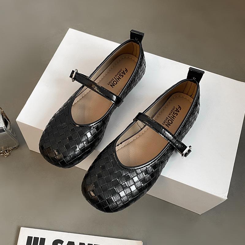 Retro Striped Square Head Mary Jane Small Leather Shoes Women's 2025 Spring New French Flat Bottom One-word Buckle Light Mouth Single Shoes