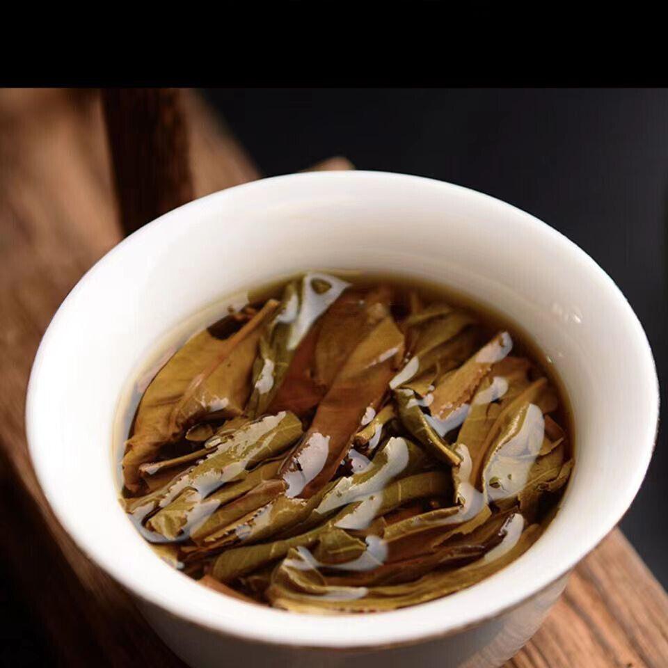 Чай Пуэр Шэн из Старого Дерева Юньнани 357 г Чайный торт Иу Пуэр Большой листовой чай Пуэр