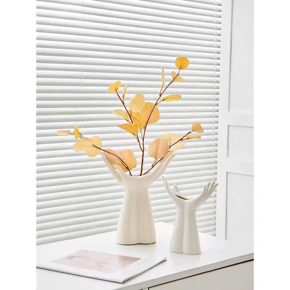 Creative Ceramic Hand-Shaped Vase – Porcelain Arm Palm Flower Holder for Home Decoration