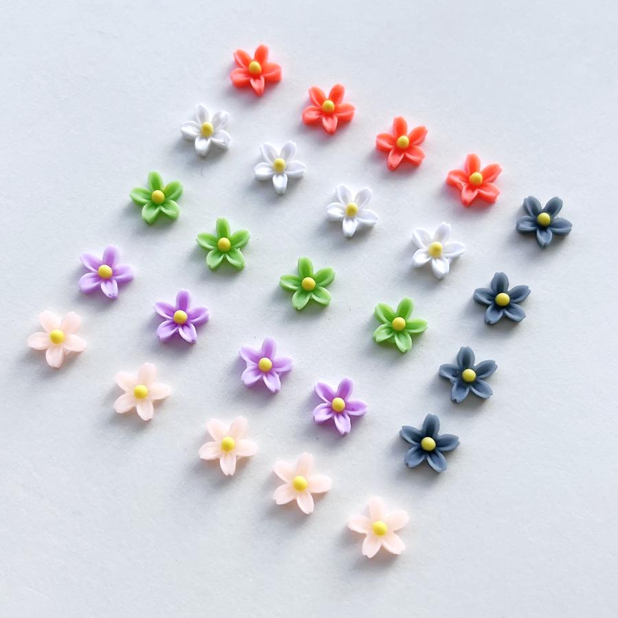 100 Pieces Mixed 8mm Mini Flower Resin Scrapbook Decoration Suitable for Diy Jeweled Hair Accessories