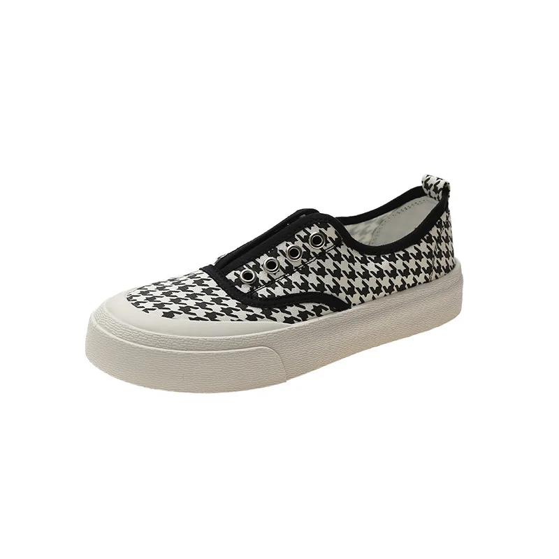 Canvas Shoes Women New Fashion Sneakers Leopard Print Slip-on Woman Vulcanized Flat Casual Loafers Ladies