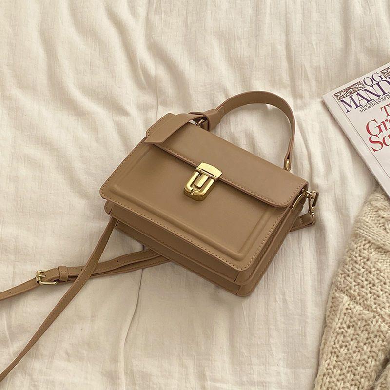 Spot Versatile Ins Messenger Bag Women's 2025 New Trendy Retro Portable Small Square Bag Niche Texture Shoulder Bag