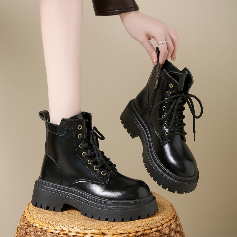 French Super Fire Martin Boots Women's 2024 New Fashionable Versatile Small Thick-soled Retro Niche British Style Short Boots