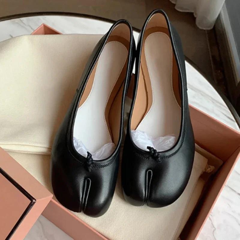 Designer Split Toe Flat Mule Pumps Women Ninjas Casual Soft Sole Loafers Fall Retro Comfy Fashions Ballet Shoes Mary Jane Pumps