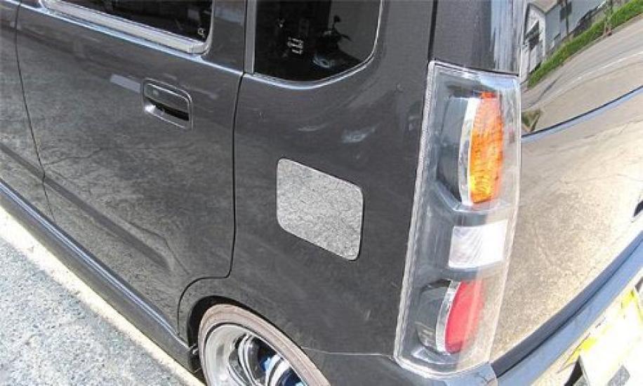 BRIGHTZ Finish Stainless Steel Fuel Lid Cover for Wagon R 10273 Ultra-Mirror MH21S/MH22S (1 Piece) [FUELLID-075]