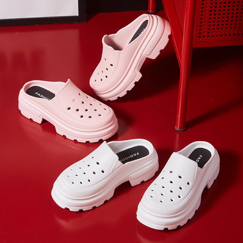 Outdoor Beach Slippers Garden Shoes Soft Thick Bottom Clogs Sandals Women Summer High Heels Shoes Fashion Hole Shoes