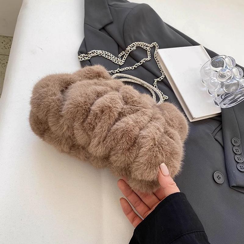 Fashion Plush Top-Handle Bags Women's Shoulder Bags Solid Color Chain Versatile Purse and Handbag Soft Simple Crossbody Bags MIT