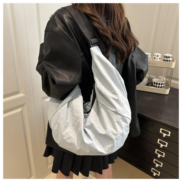 Korean Version Diagonal Span Bag Harajuku Large Capacity Shoulder Shoulder Unisex Dumpling Bag Crescent Nylon Underarm Shoulder Bag