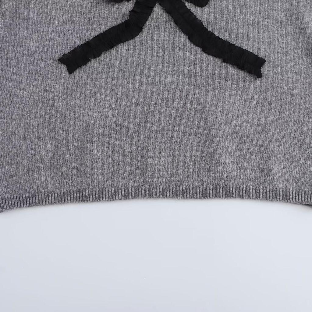 2024 Autumn Women's European & American Style 3D Bow Color Block Round Neck Knit Sweater