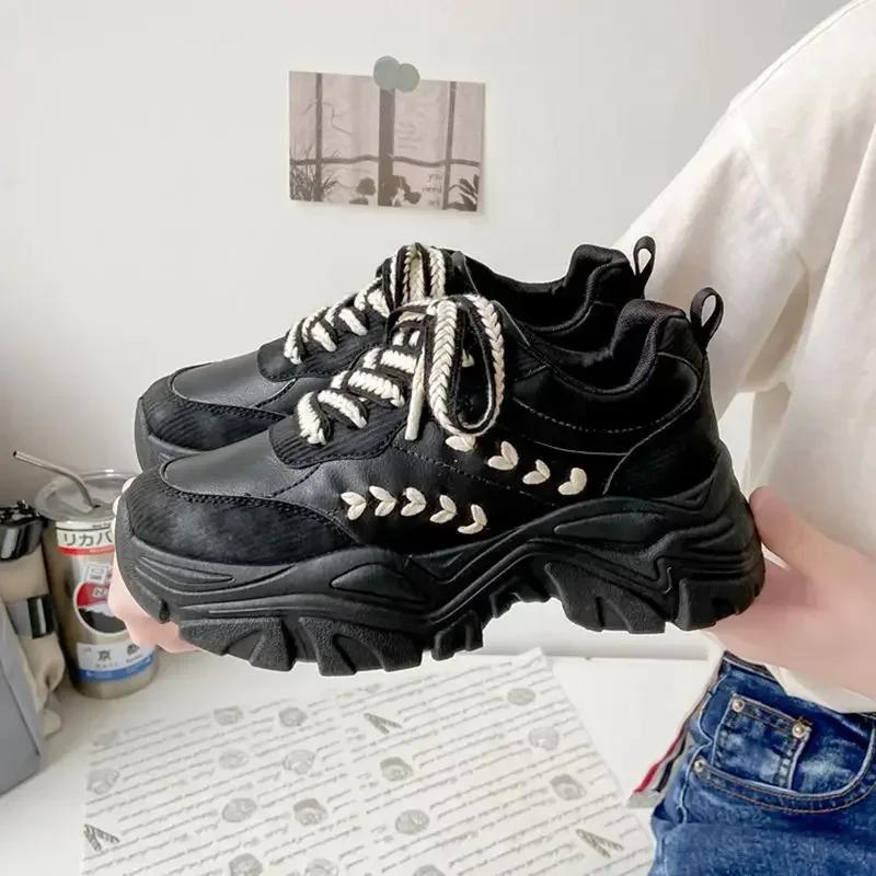 Trendy and Versatile Women's Shoes 2024 New Versatile Breathable Casual Design Sense Women's Vulcanized Shoes Zapatos De Mujer