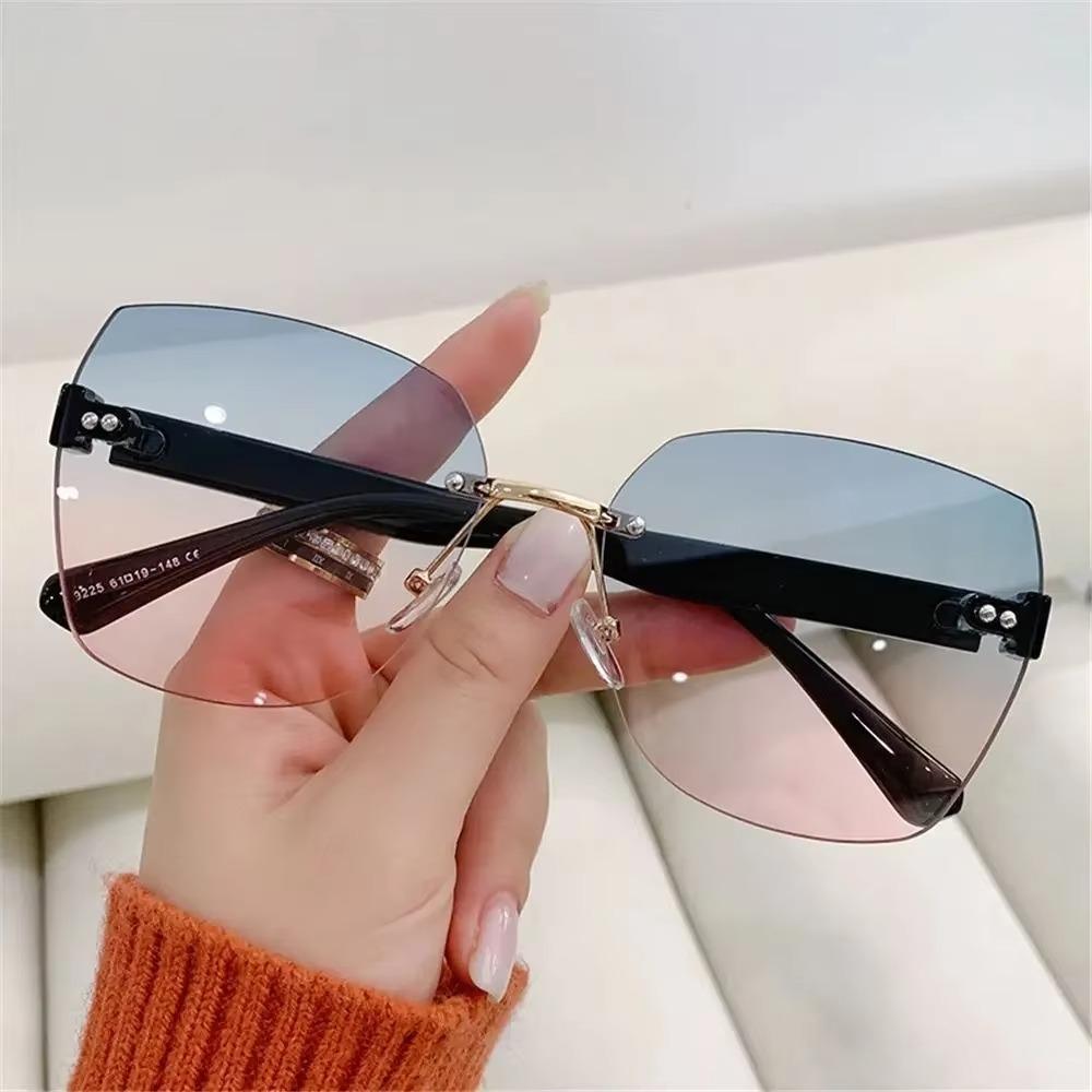 Vintage Rimless Sunglasses Gradient Sunglasses Women Shades Fashion UV400 Eyewear Frame Sun Glasses Ladies Eyeglasses