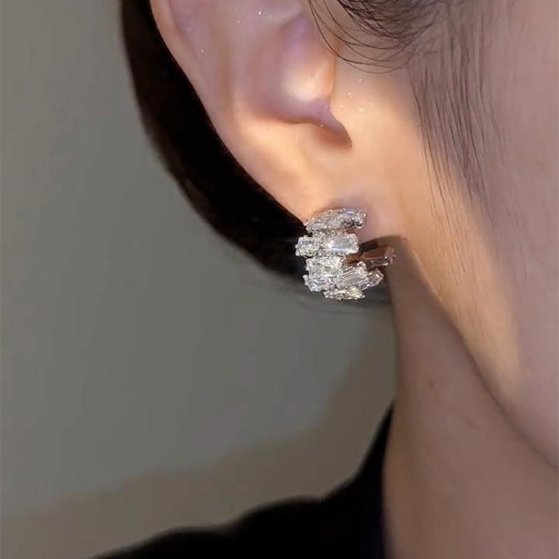 Zircon Irregular C-shaped Stud Earrings Light Luxury High-end Cold Wind Earrings Fashion Ins Personality Trend Earrings