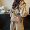 Premium Texture Retro Bag 2025 New Women's Bag Autumn and Winter Large-capacity Messenger Bag Fashionable Shoulder Bag Bucket Bag