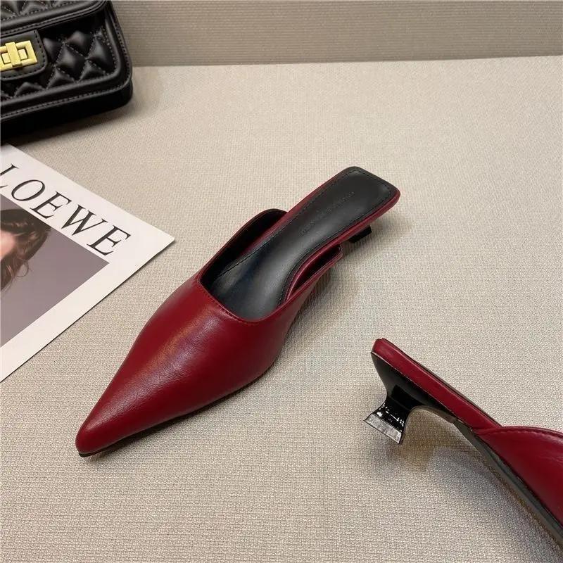 Модные женские тапочки с острым носком, уличные рабочие сандалии, шлепанцы, мюли на низком каблуке, белые туфли для женщин, удобные, роскошные, в корейском стиле