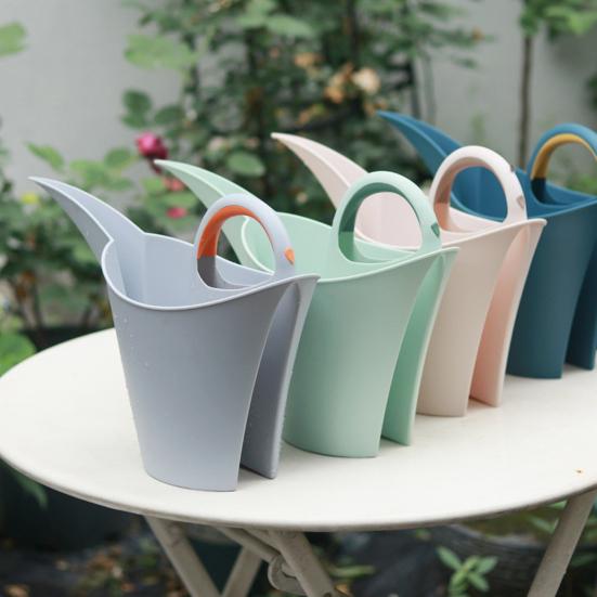 2L Watering Can Long Mouth Wear-resistant Large Capacity Flower Watering Can with Handle Garden Supplies