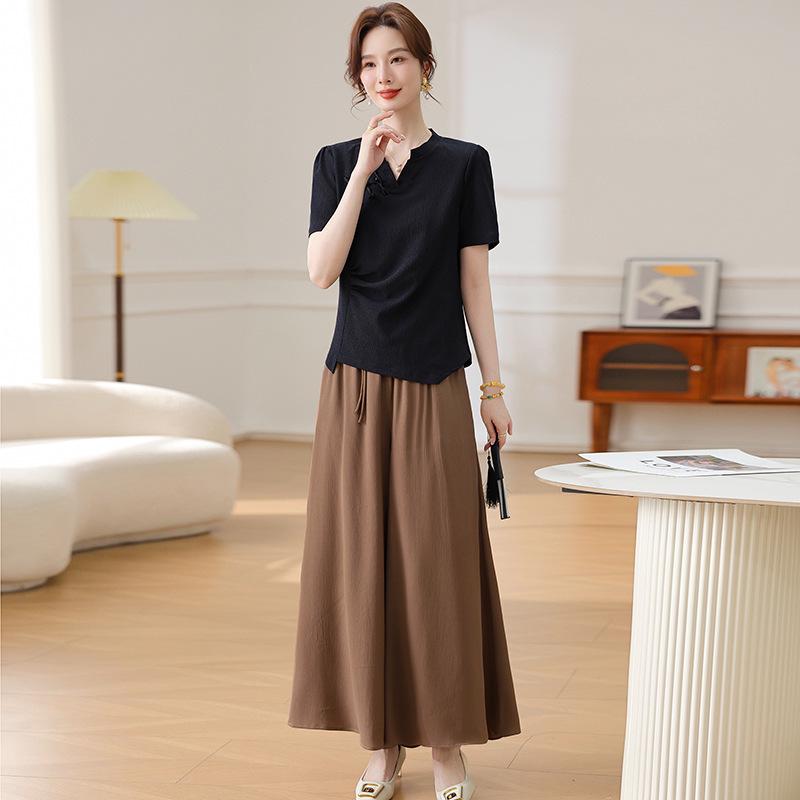Chinese Style Summer Set: Short-Sleeved Blouse & Wide-Leg Pants for Middle-Aged Women