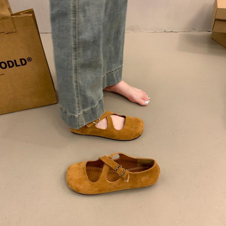 Shallow Single Shoes for Women In Spring and Autumn 2025 New French Retro Daily Red Single Shoes Flat-soled Soft-soled Doudou Shoes for Women