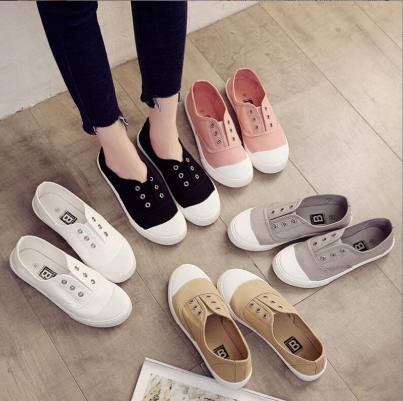 2024 Autumn New Slip-On Canvas Shoes Women White Shoes Summer Student Flat Bottom Casuals Women's Sneakers