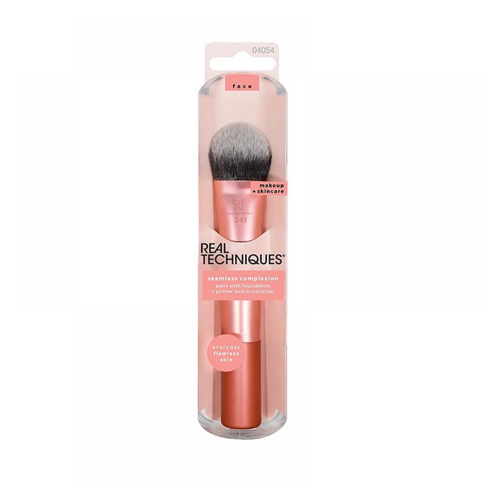 Real Techniques Seamless Complexion