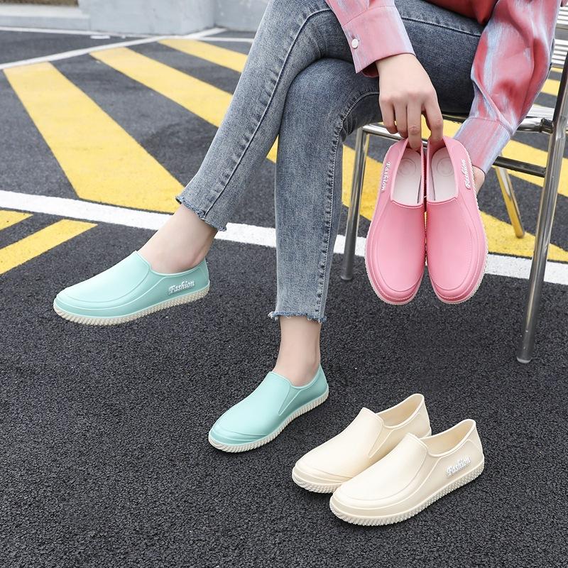 Fashionable Women's Spring And Autumn Rain Shoes, Casual, Lightweight, Waterproof, Non Slip, Kitchen Car Wash Work Rubber Shoes